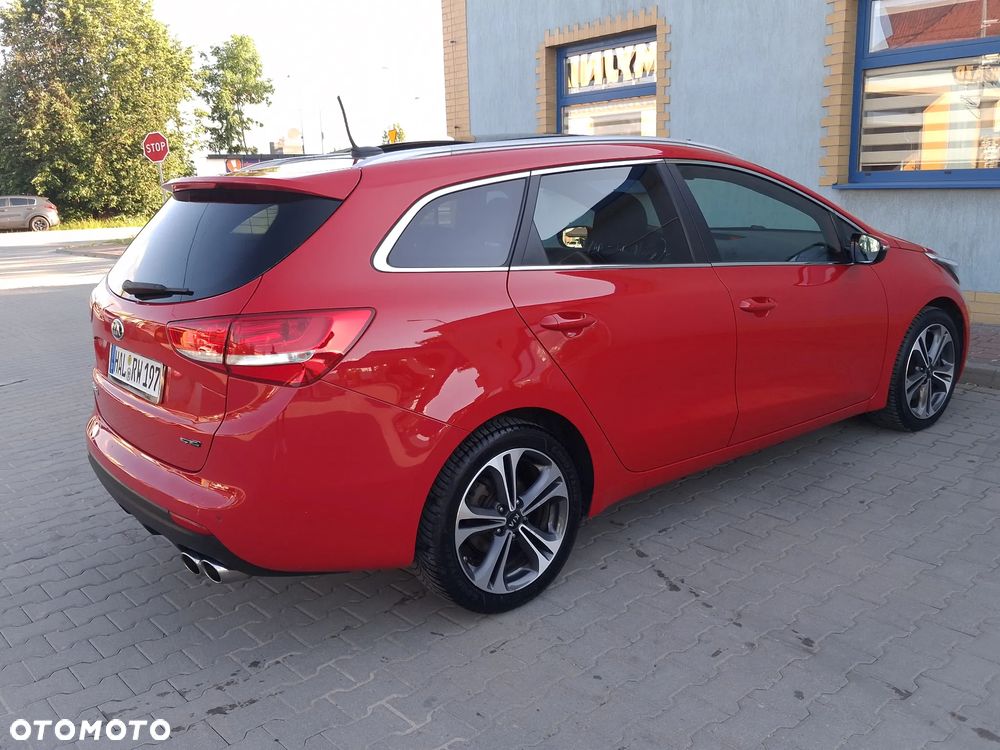Kia Ceed 1.6 CRDi 136 ISG GT Line - 36