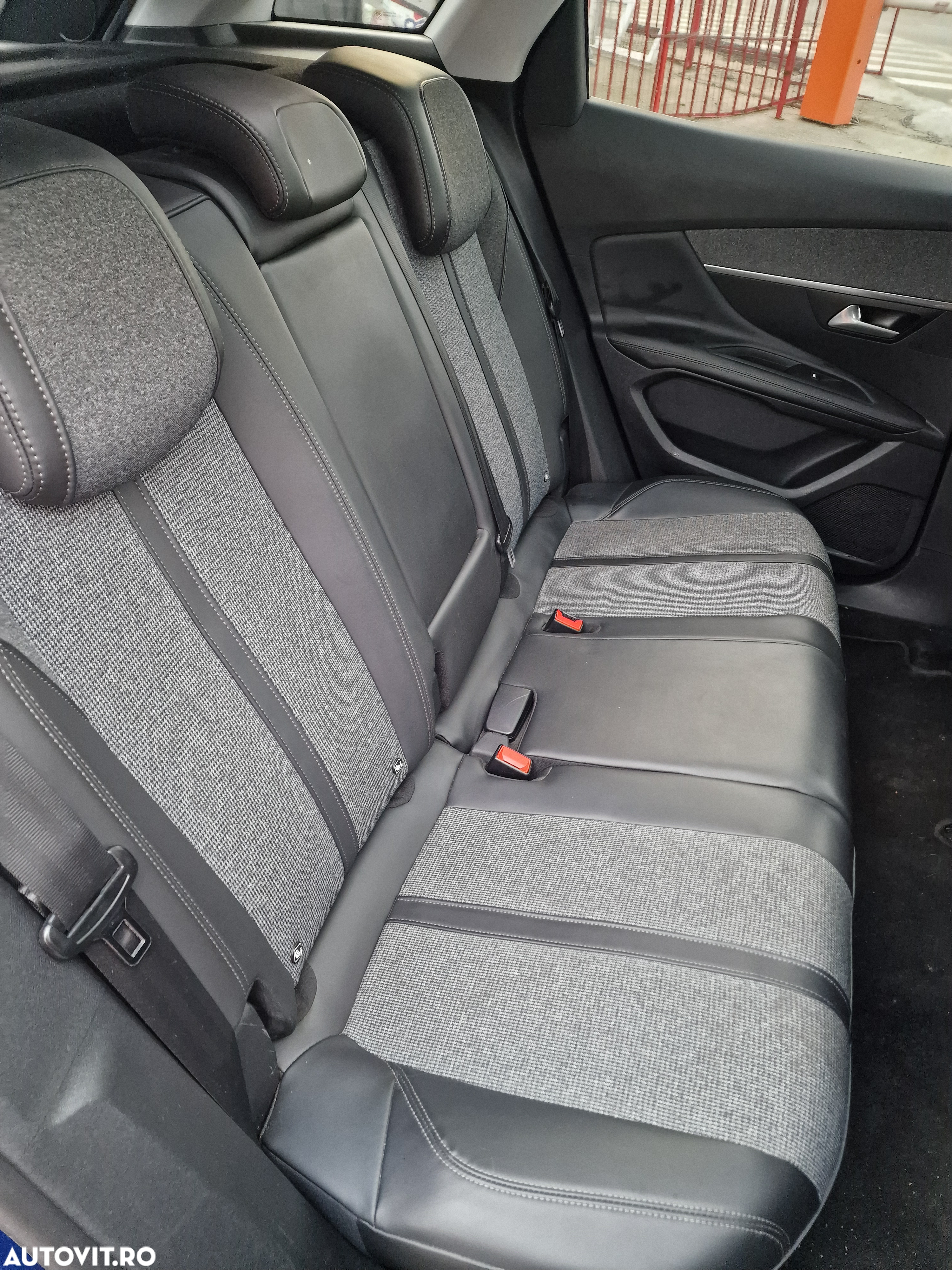 Peugeot 3008 1.6 BlueHDI S&S EAT6 GT-Line - 5