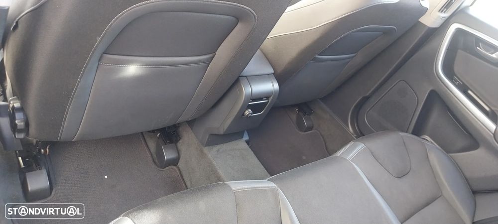 Volvo XC 60 2.0 D4 Momentum - 27