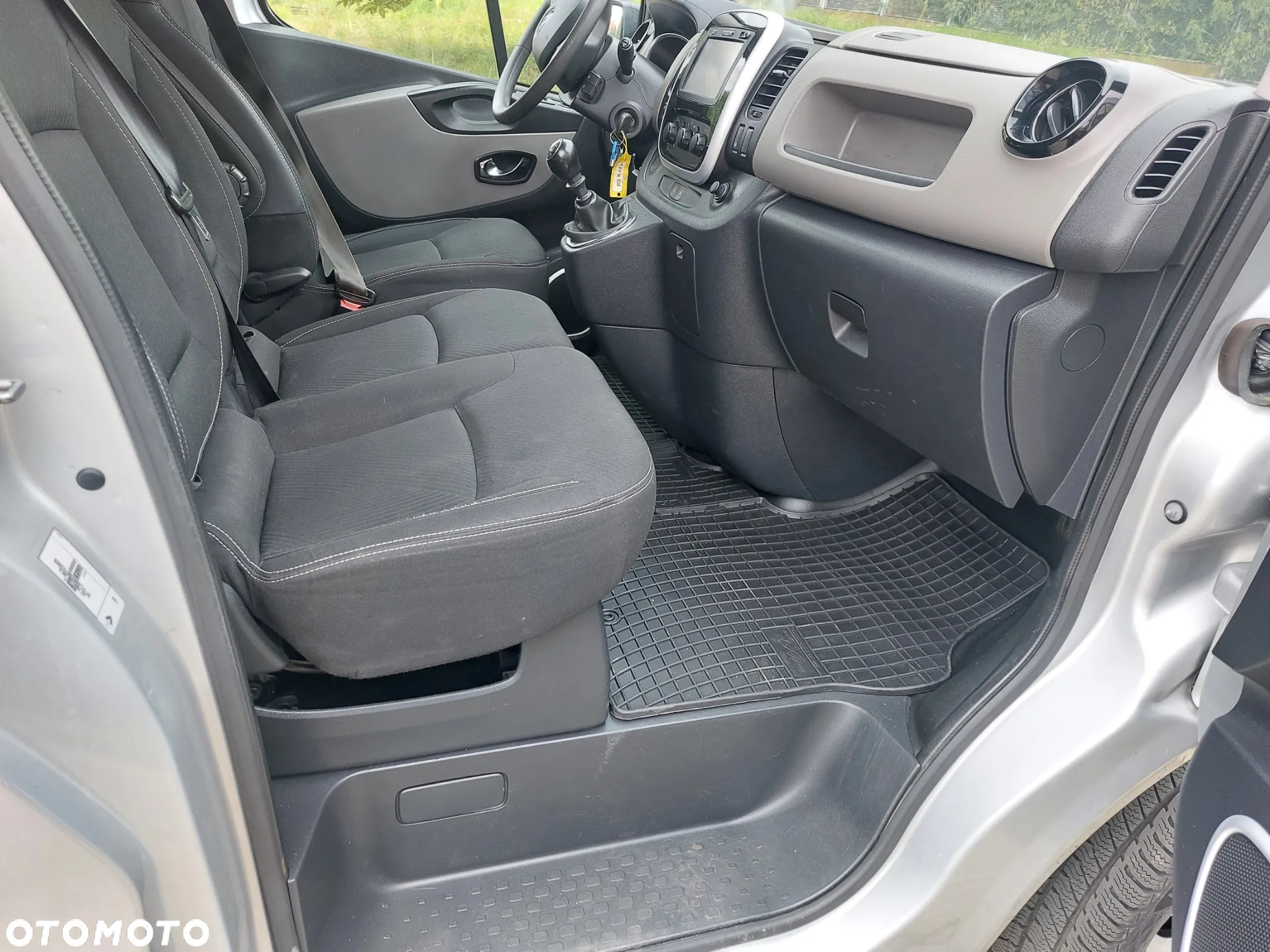 Renault trafic - 8