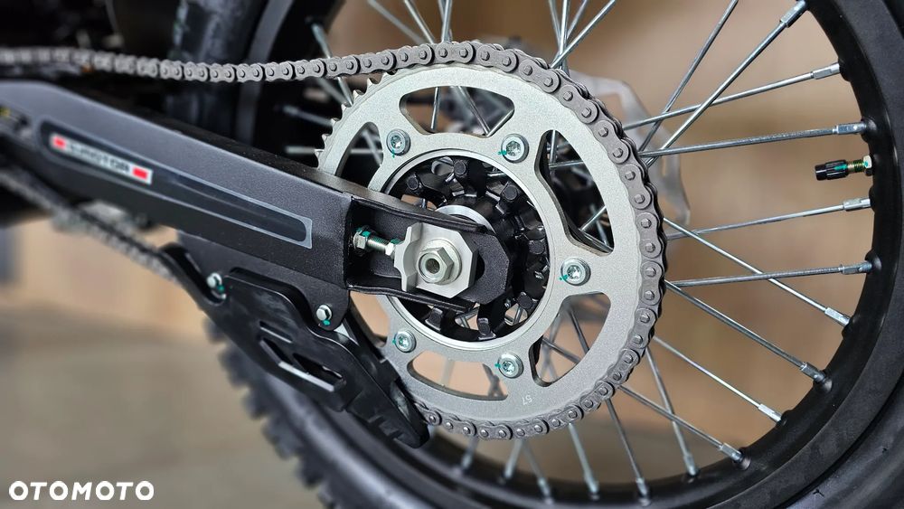 QJMOTOR COV 125X - 12