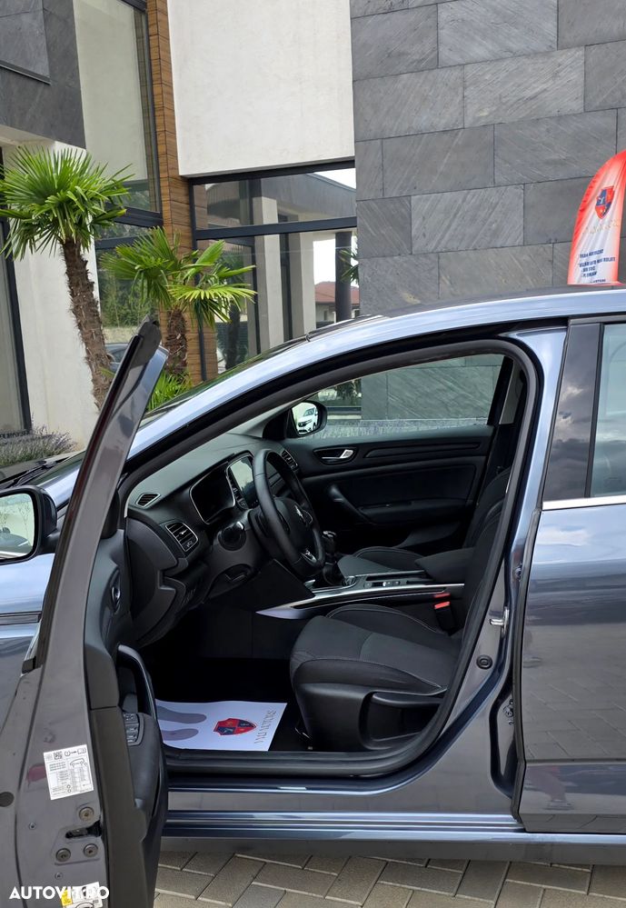 Renault Megane TCe 140 GPF Equilibre - 14