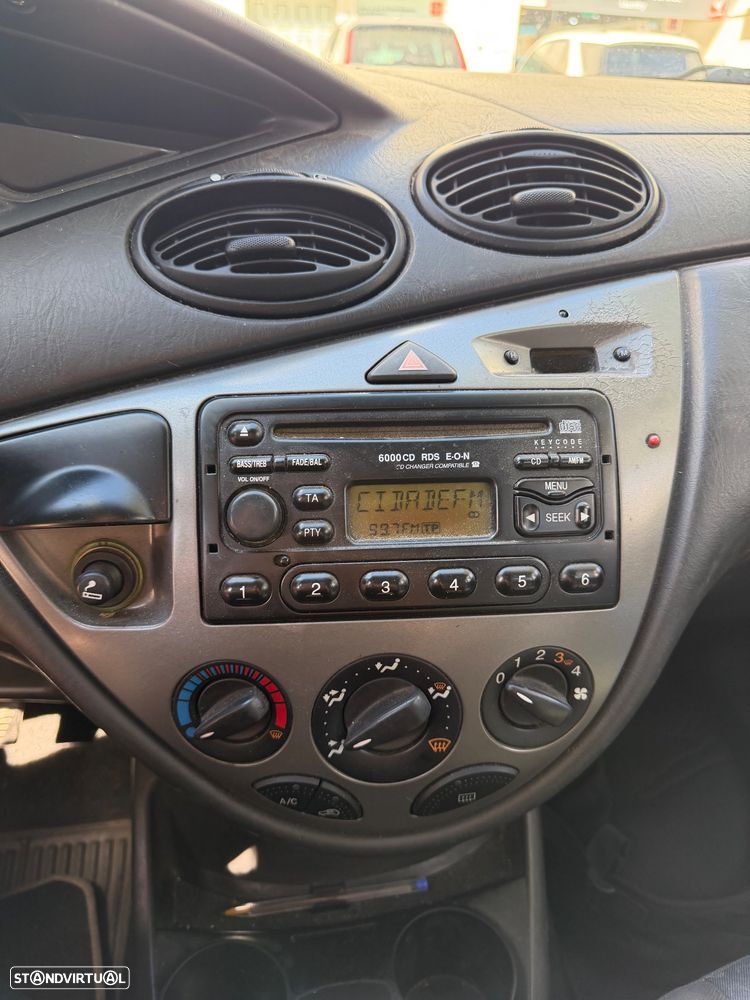 Ford Focus 1.4 Comfort - 7