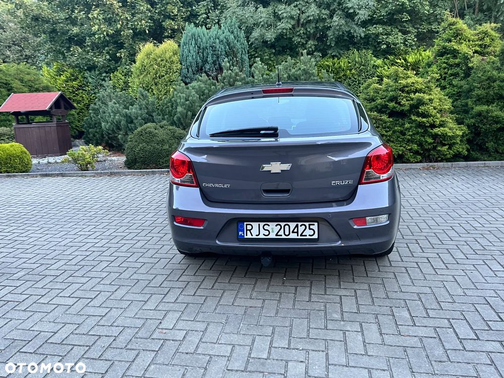 Chevrolet Cruze 1.8 LT+ - 12