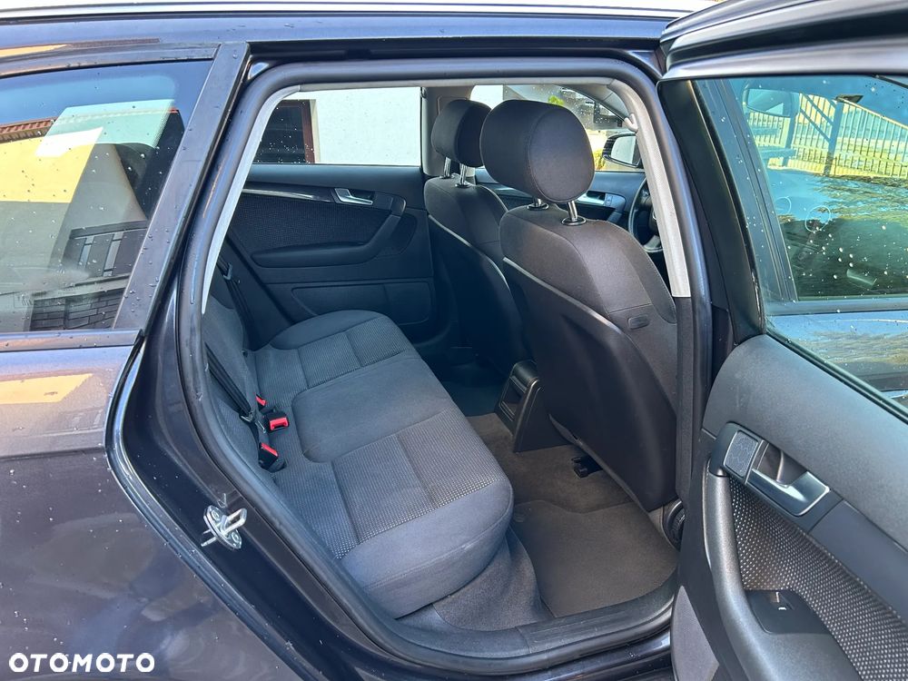 Audi A3 Sportback 2.0 TDI DPF (DSG) S tronic Ambiente - 9