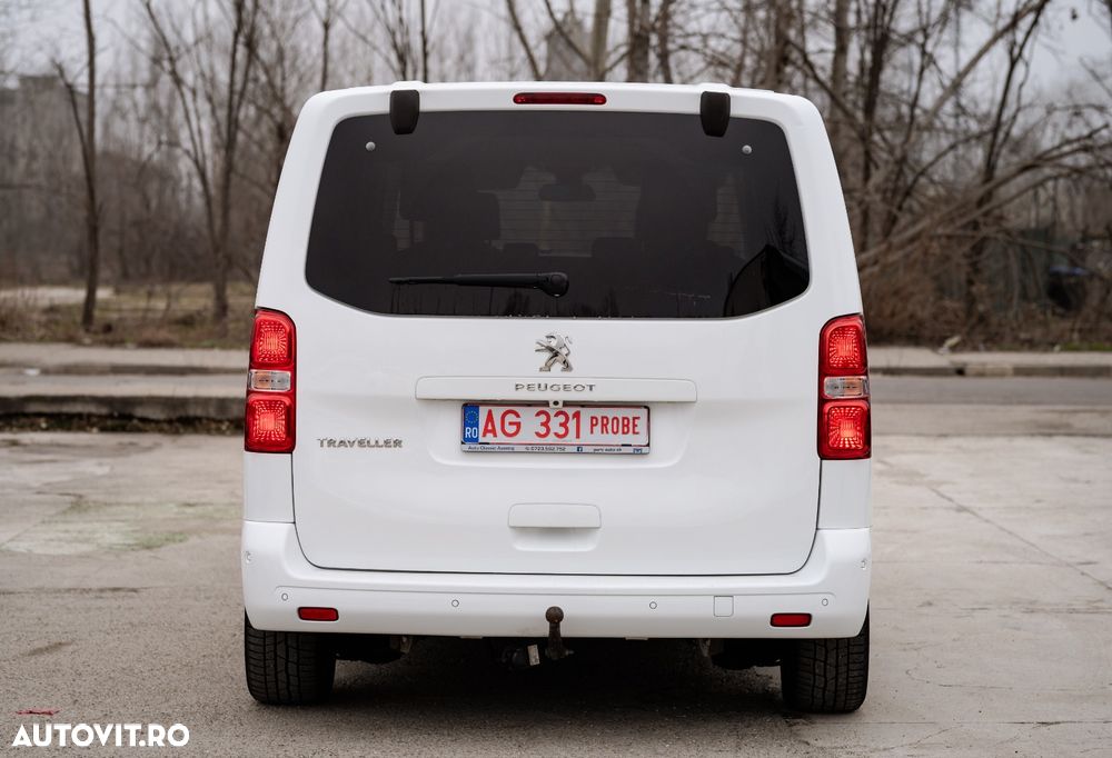 Peugeot Traveller - 10