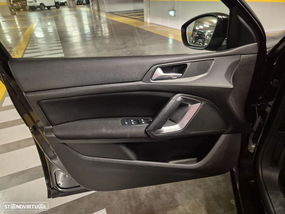 Peugeot 308 SW 1.5 BlueHDi Active - 27