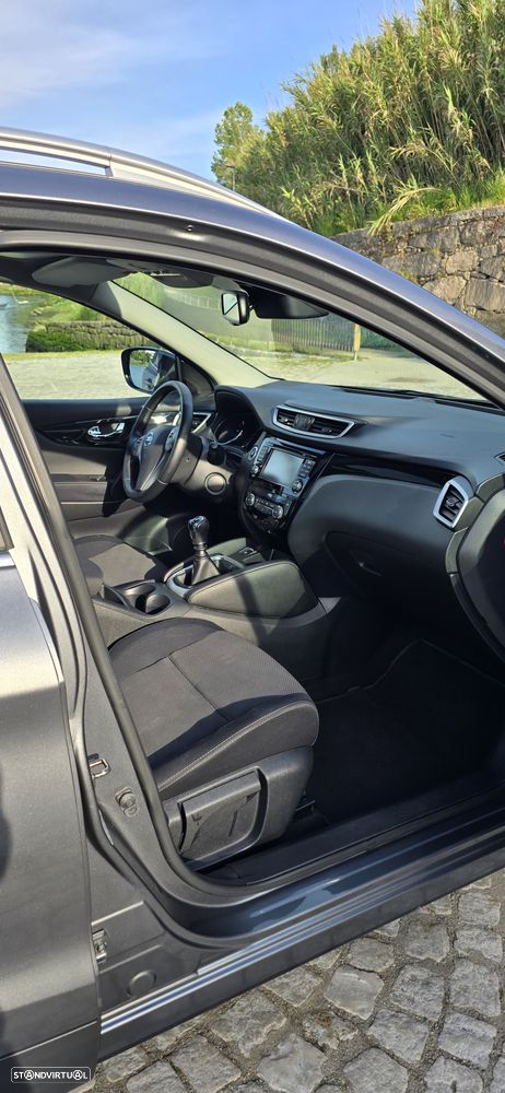 Nissan Qashqai 1.5 dCi N-Connecta - 23