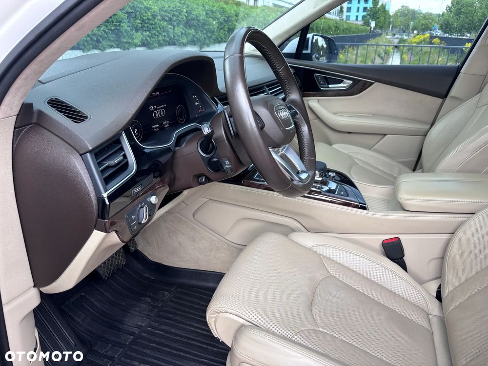 Audi Q7 3.0 TFSI Quattro Tiptronic - 13