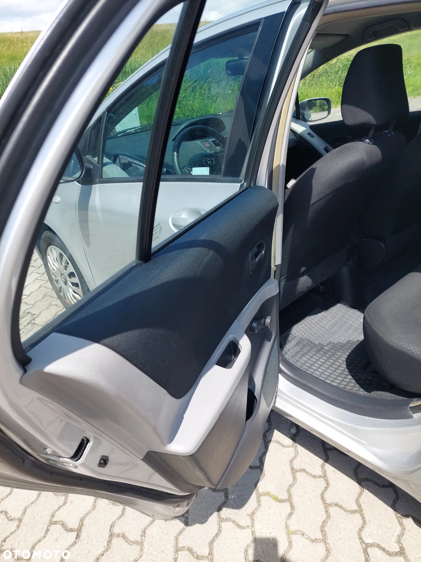 Toyota Yaris - 17