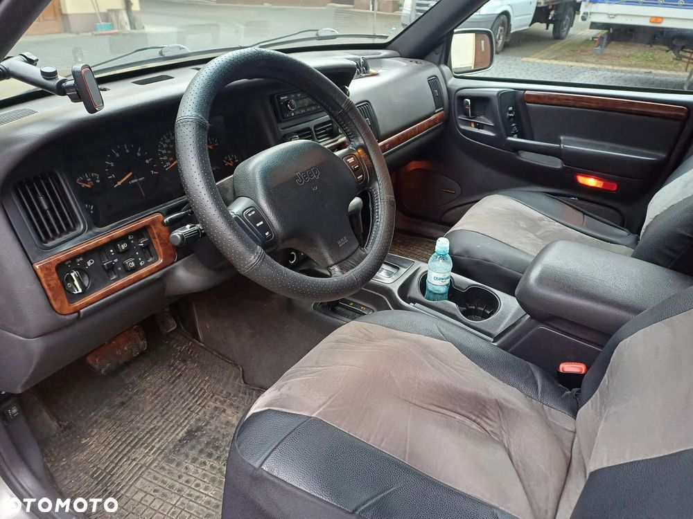 Jeep Cherokee 4.0 Limited - 9