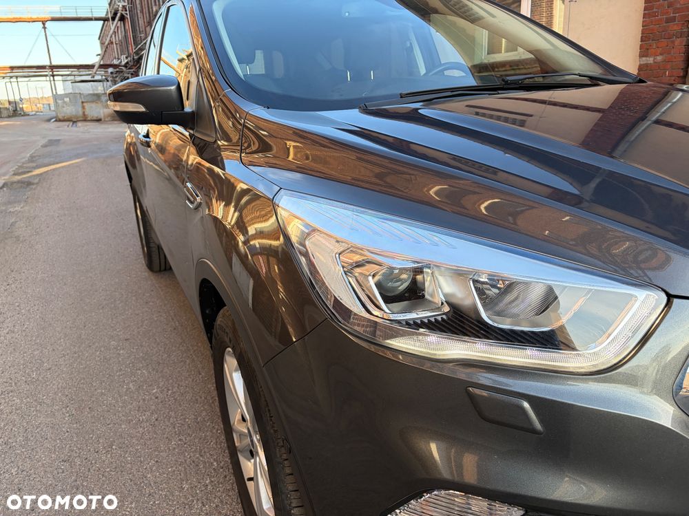 Ford Kuga 1.5 EcoBoost 2x4 Titanium - 12