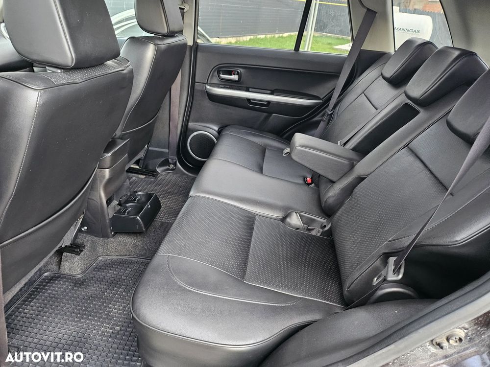 Suzuki Grand Vitara 1.9 DDIS JLX - 13