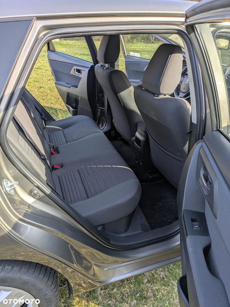 Toyota Auris Hybrid 135 Premium - 9