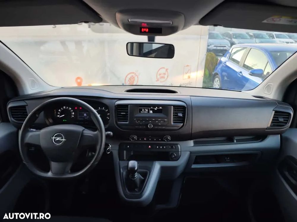 Opel Vivaro - 10