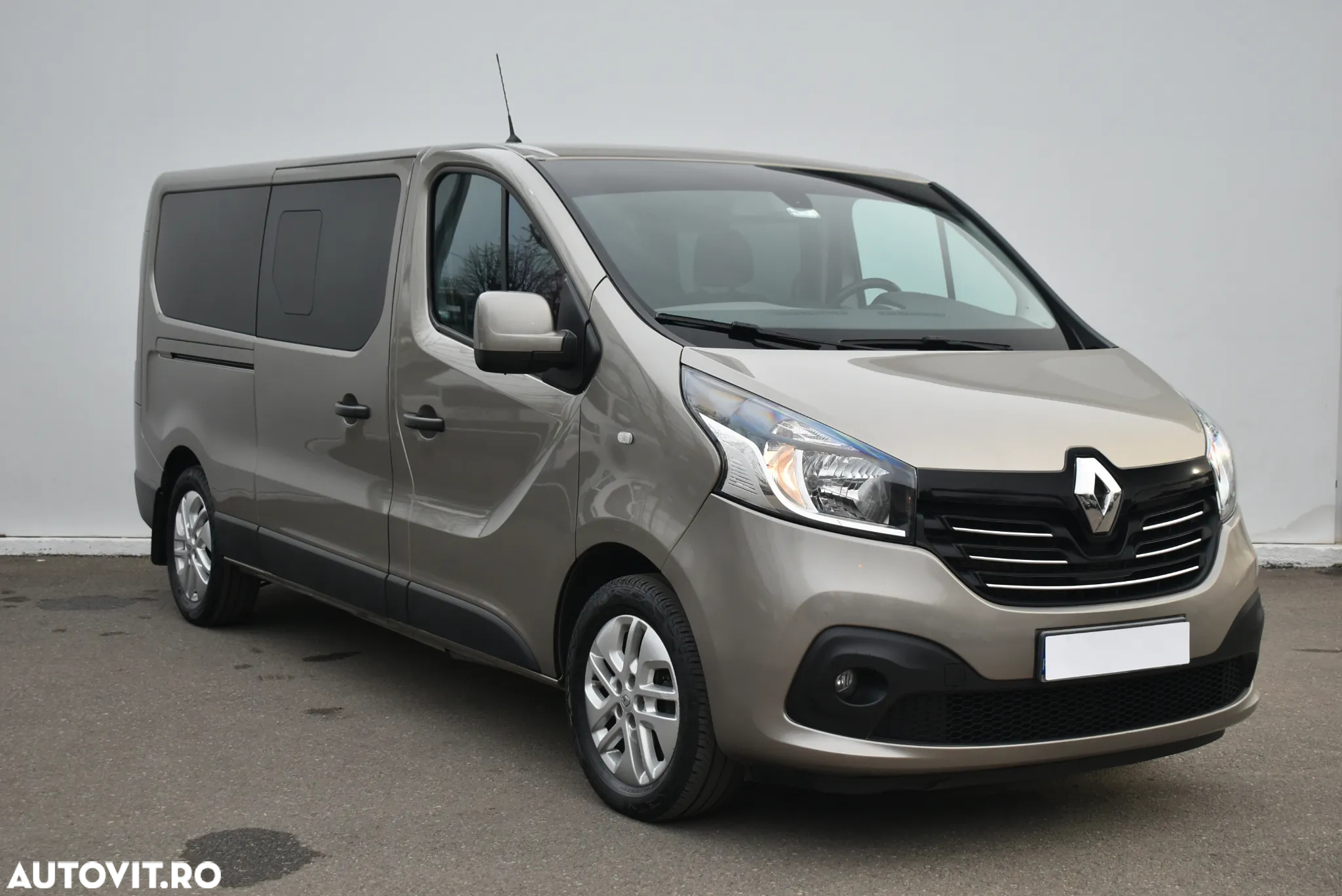 Renault Trafic - 17