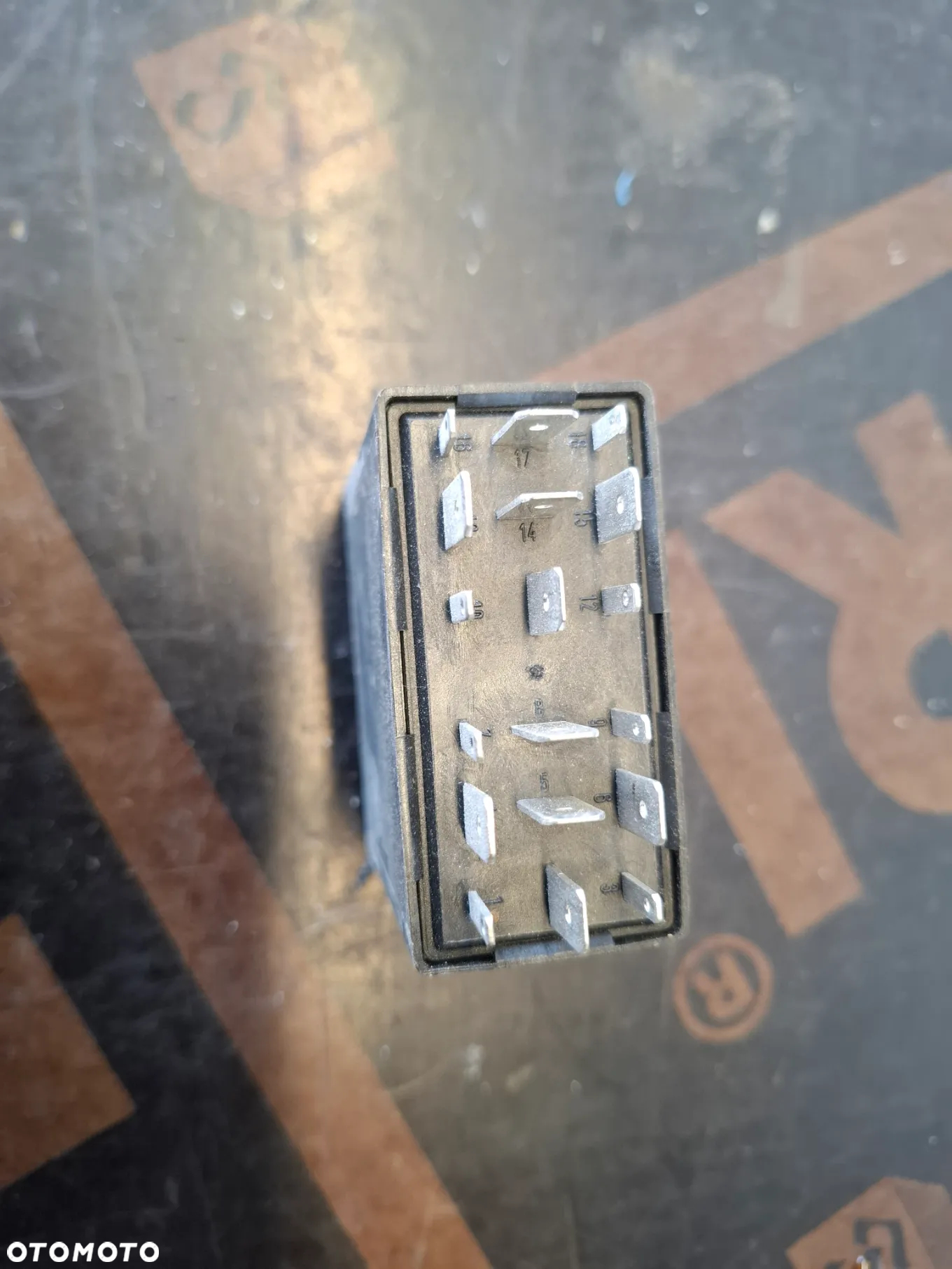 Przekaźnik 619 Sterownik Moduł Kierownicy Multifunkcyjnej 4B0907487J - 3