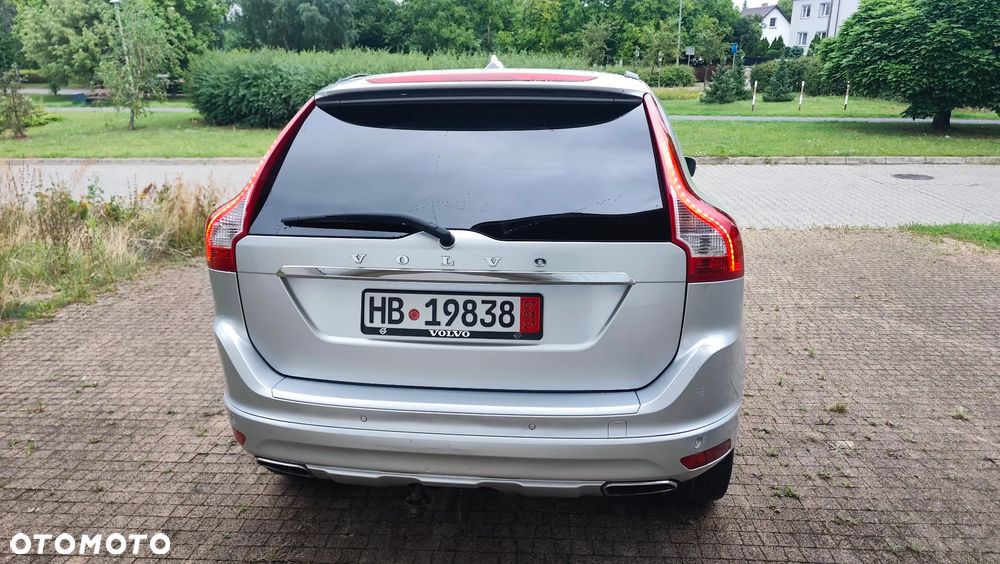 Volvo XC 60 D5 AWD Momentum - 17
