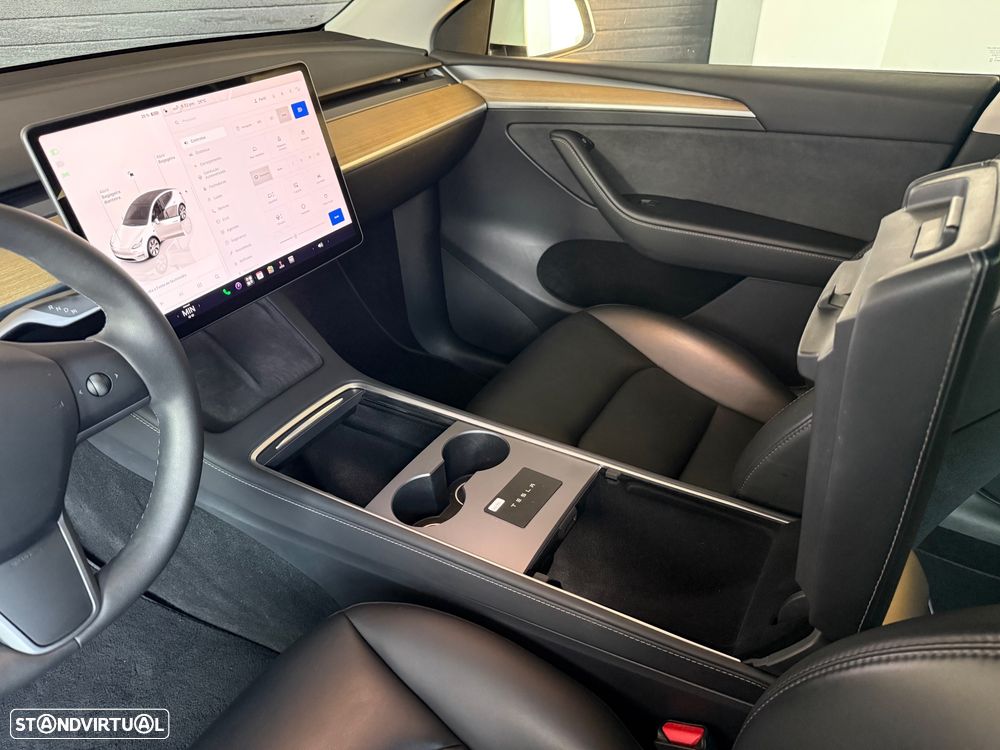 Tesla Model Y Standard - 8