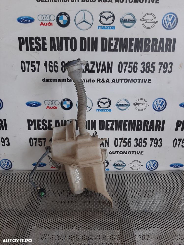 Bidonas Vas Lichid Parbriz Stropgel Toyota Rav 4 An 2006-2012 Dezmembrez Toyota Rav 4 2.2 Diesel An - 3