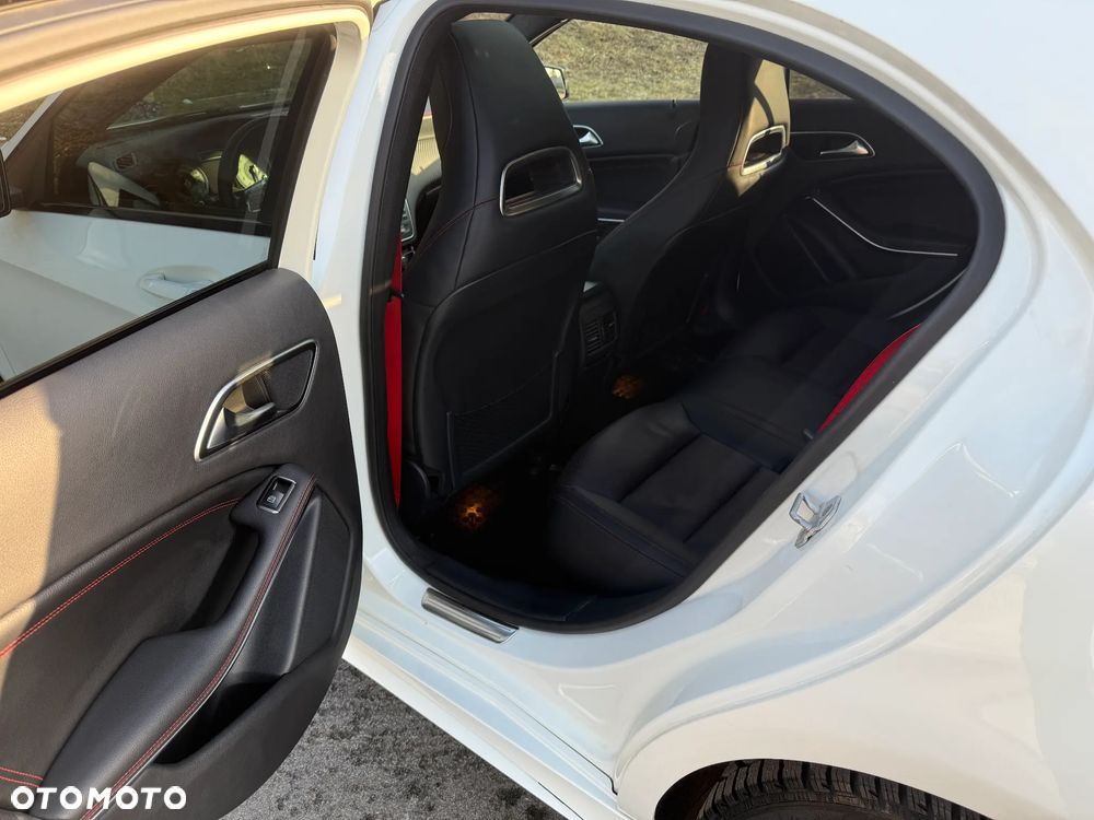 Mercedes-Benz Klasa A 250 Sport 7G-DCT - 6