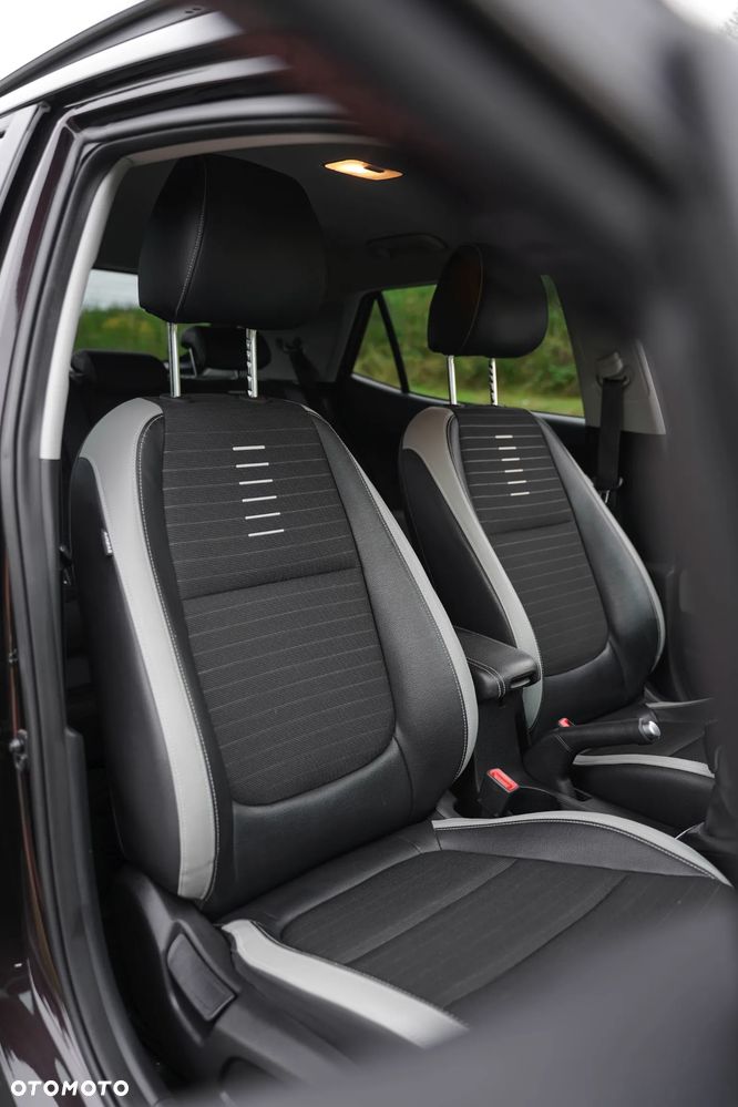 Kia Stonic 1.0 T-GDI 120 Vision - 27
