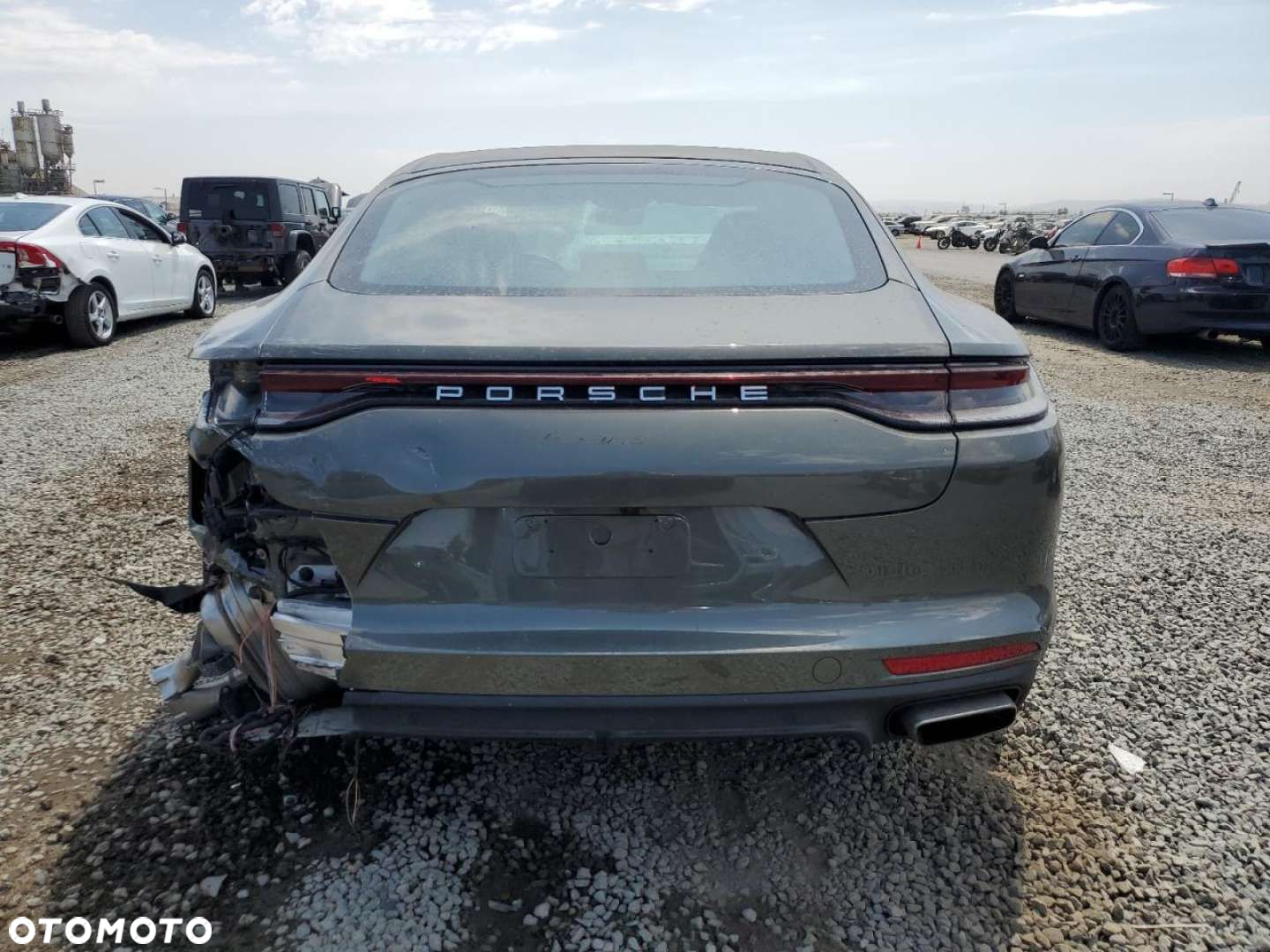 Porsche Panamera - 3