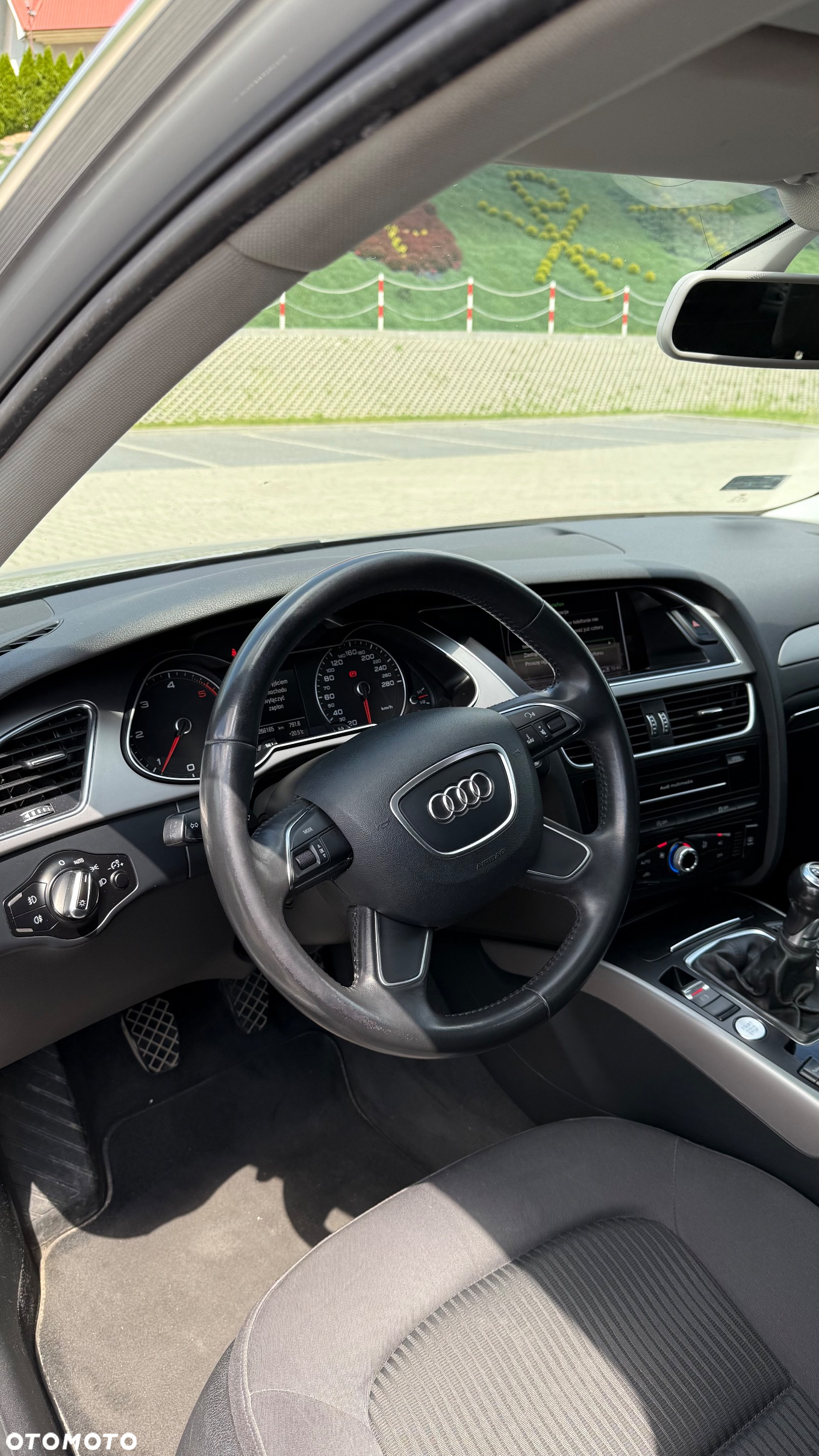 Audi A4 2.0 TDI - 24