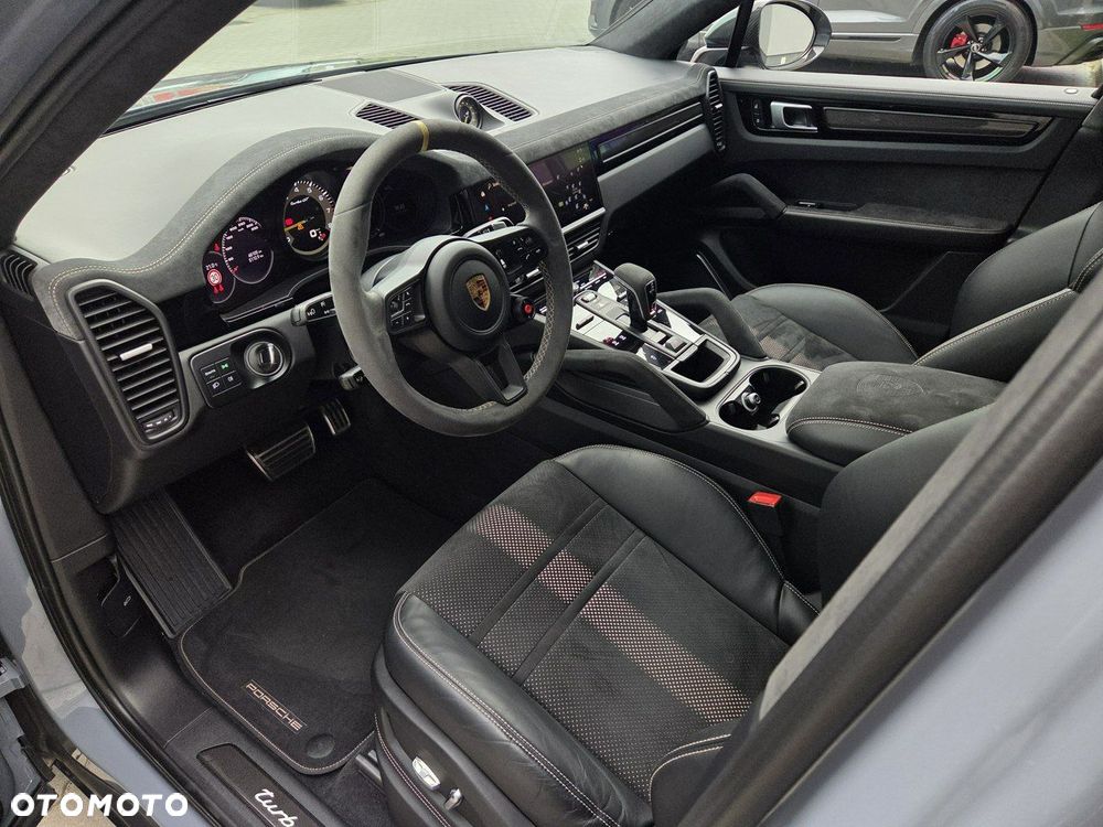 Porsche Cayenne - 20