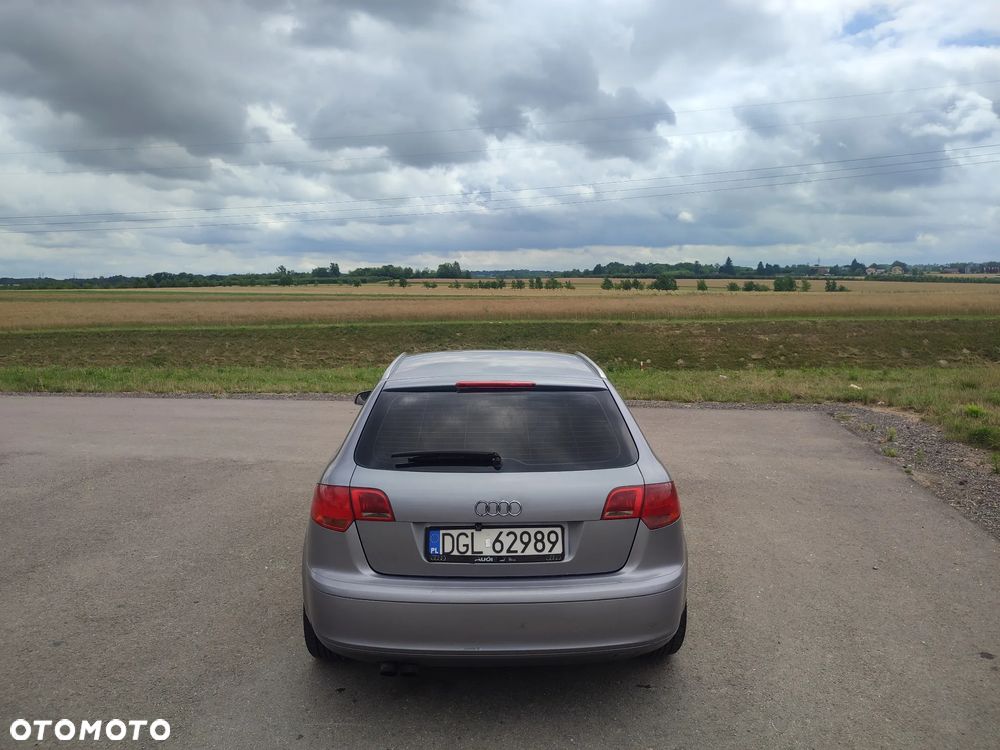 Audi A3 Sportback 2.0 TDI DPF Ambiente - 7