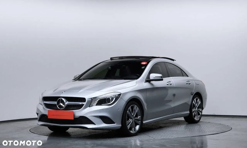 Mercedes-Benz CLA 200 CDI 7G-DCT - 2