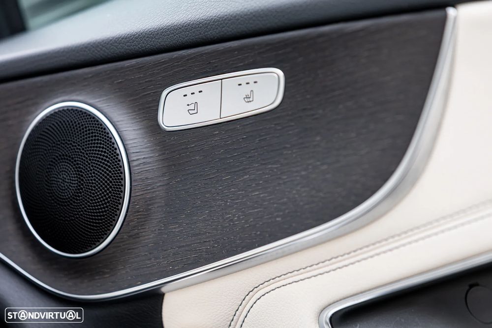 Mercedes-Benz C 220 d Cabrio 9G-Tronic AMG Line Plus - 28