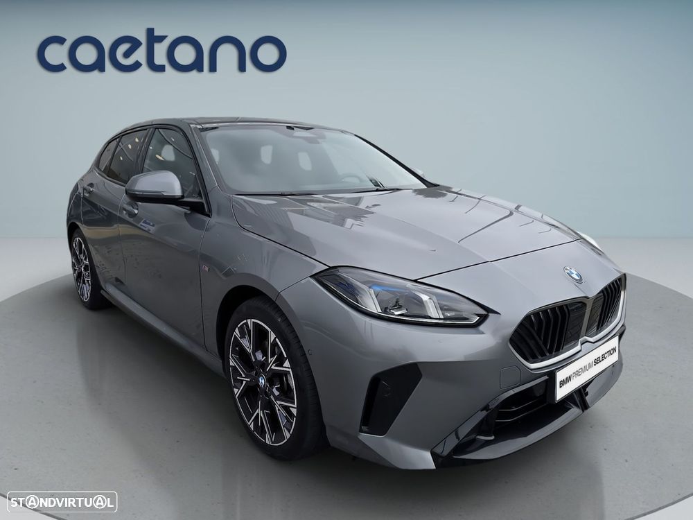 BMW 118 d Pack Desportivo M - 10