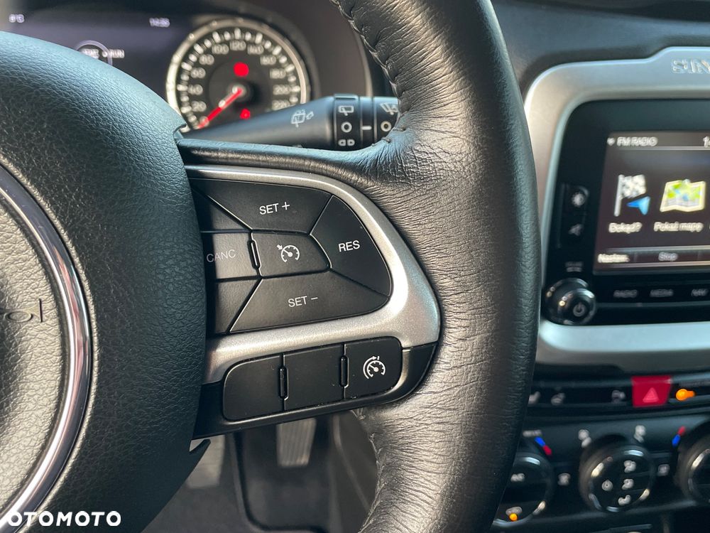 Jeep Renegade 1.4 MultiAir Limited - 24