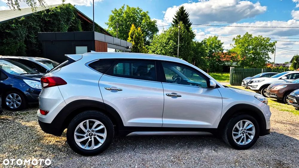 Hyundai Tucson 1.6 GDI BlueDrive GO 2WD - 12