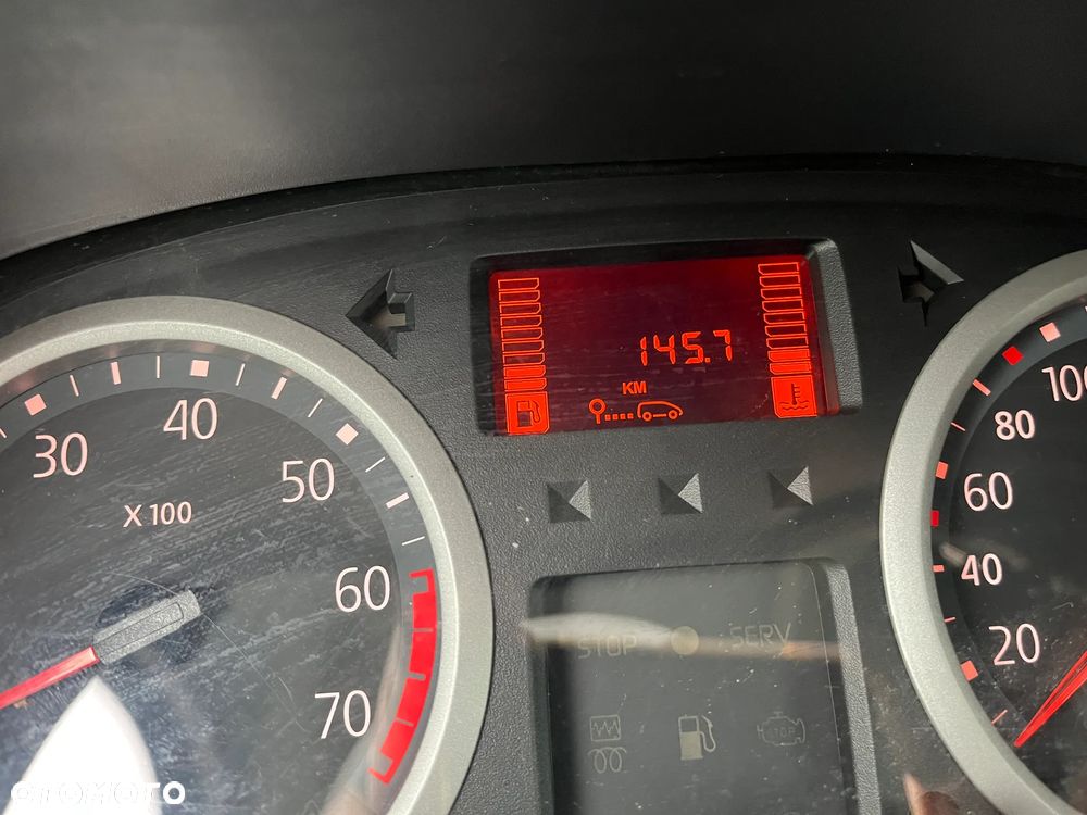 Renault Clio - 32
