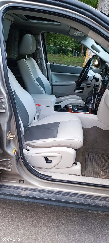 Jeep Grand Cherokee 5.7 V8 Overland - 18
