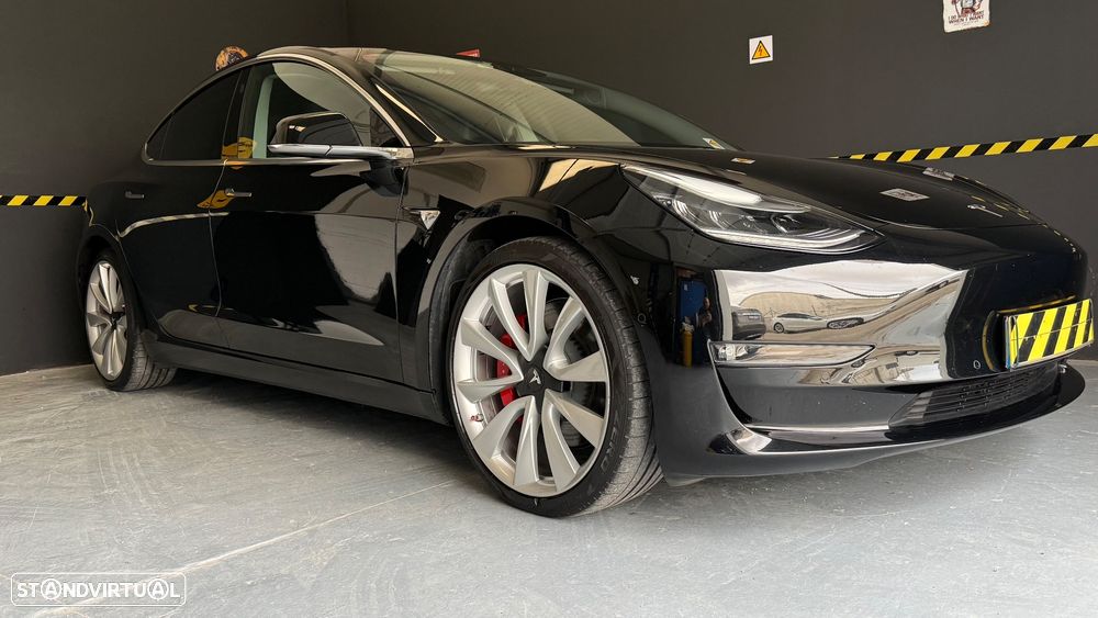 Tesla Model 3 Performance Dual Motor AWD - 18