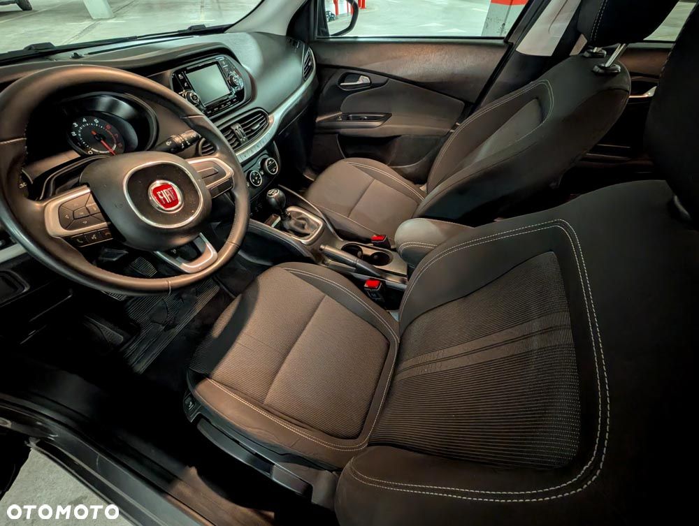 Fiat Tipo 1.4 T-Jet 16v Easy - 9