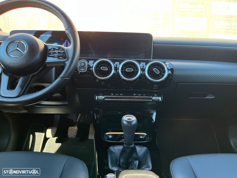 Mercedes-Benz CLA 180 d Shooting Brake Business Solutions - 21