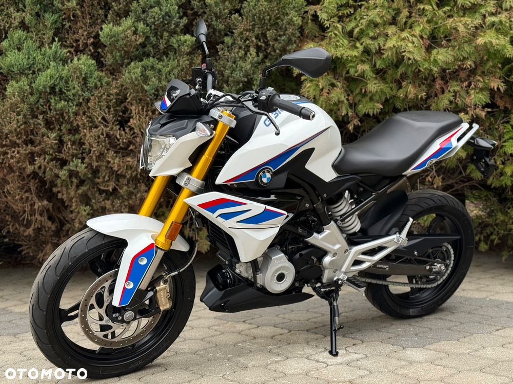 BMW G - 7