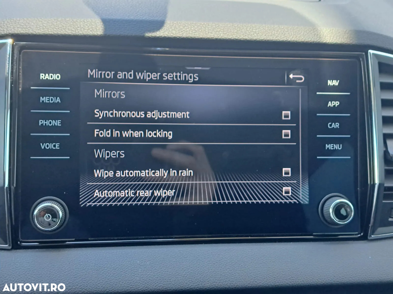 Skoda Karoq 1.5 TSI DSG Ambition - 24