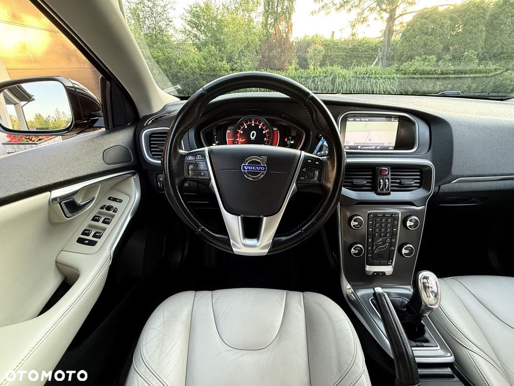 Volvo V40 T3 - 21