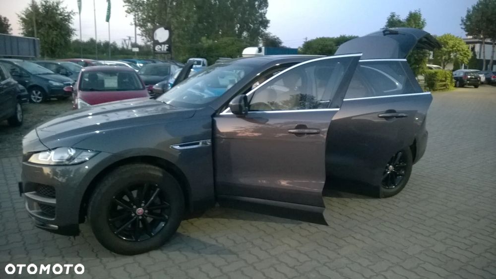 Jaguar F-Pace 2.0 i4D AWD Prestige - 18