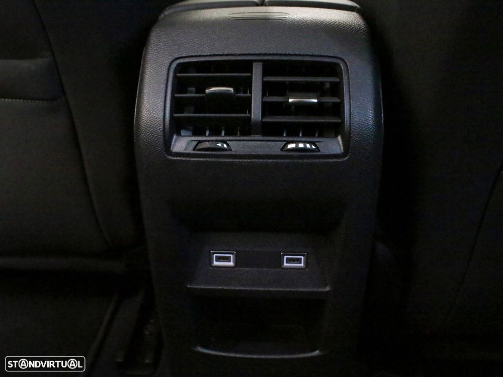 Peugeot 308 1.2 PureTech Allure - 43