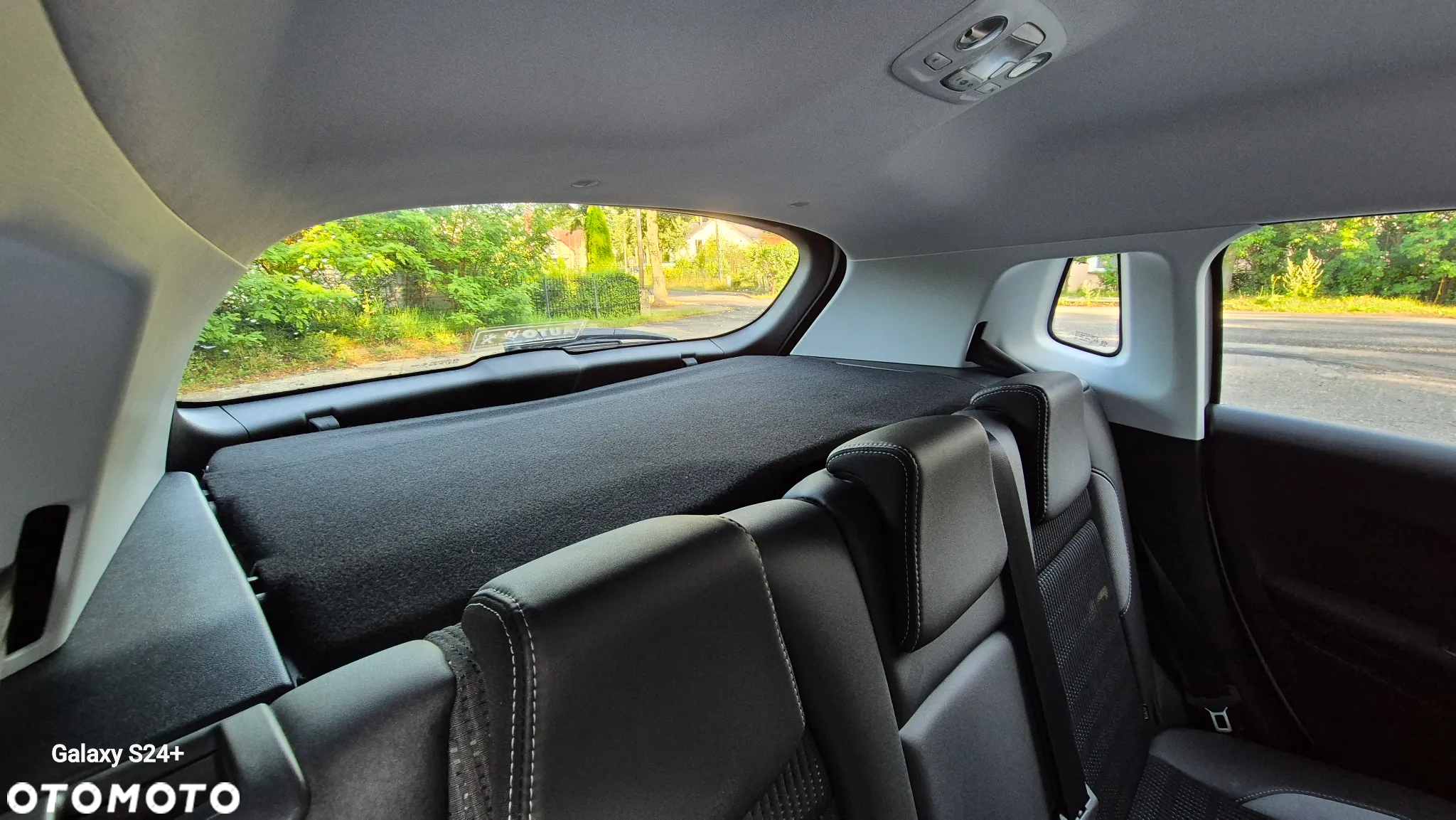 Peugeot 2008 1.6 BlueHDi Allure - 16