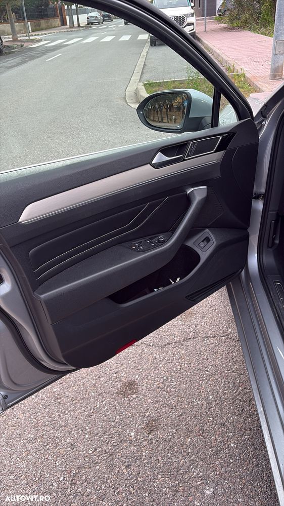 Volkswagen Passat 2.0 TDI DSG 4Motion Highline - 4