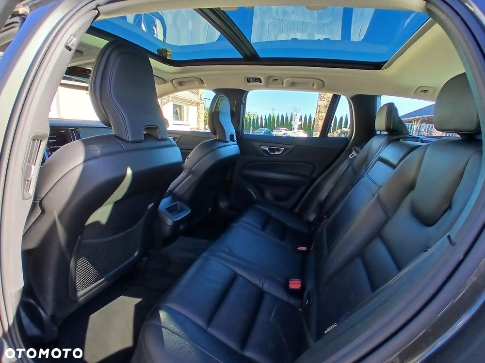Volvo V60 - 25