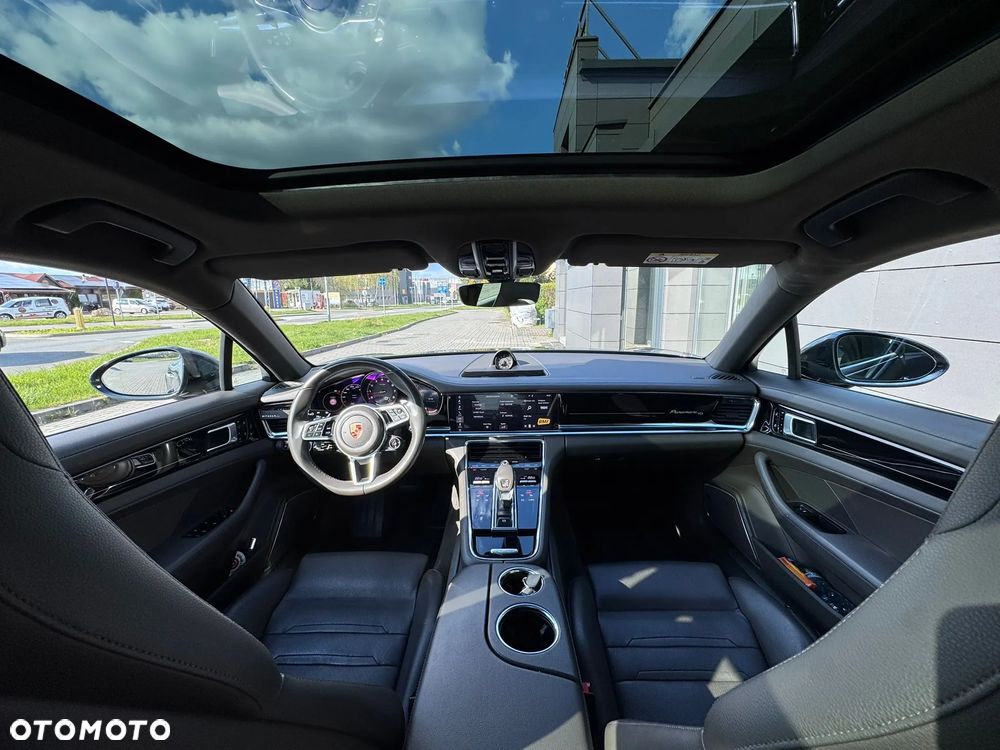 Porsche Panamera 4 Platinum Edition - 14