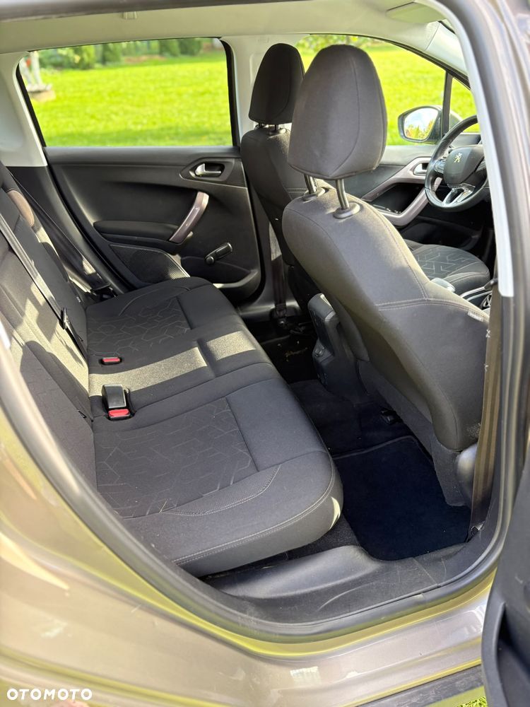 Peugeot 2008 - 16
